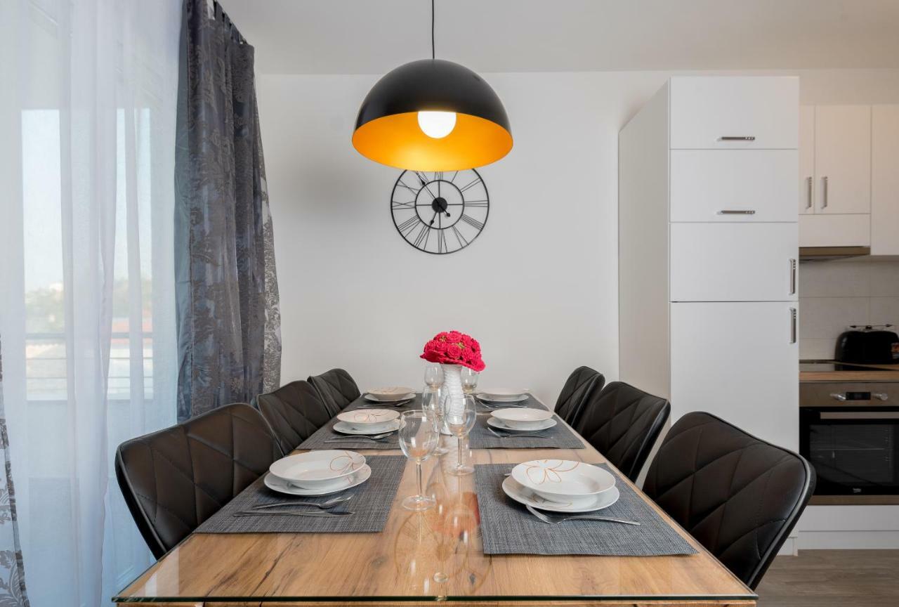 Villa Anja 2Nd Floor Peroj Eksteriør billede