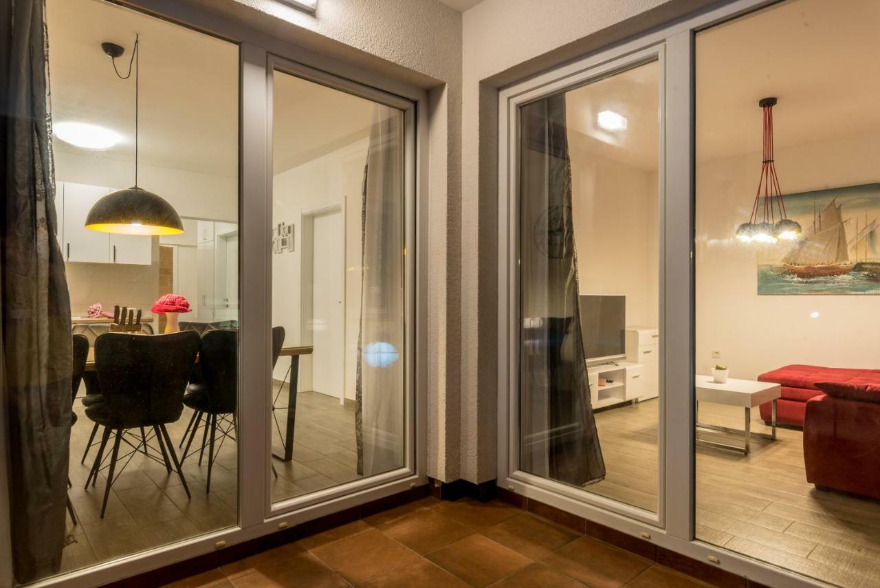 Villa Anja 2Nd Floor Peroj Eksteriør billede