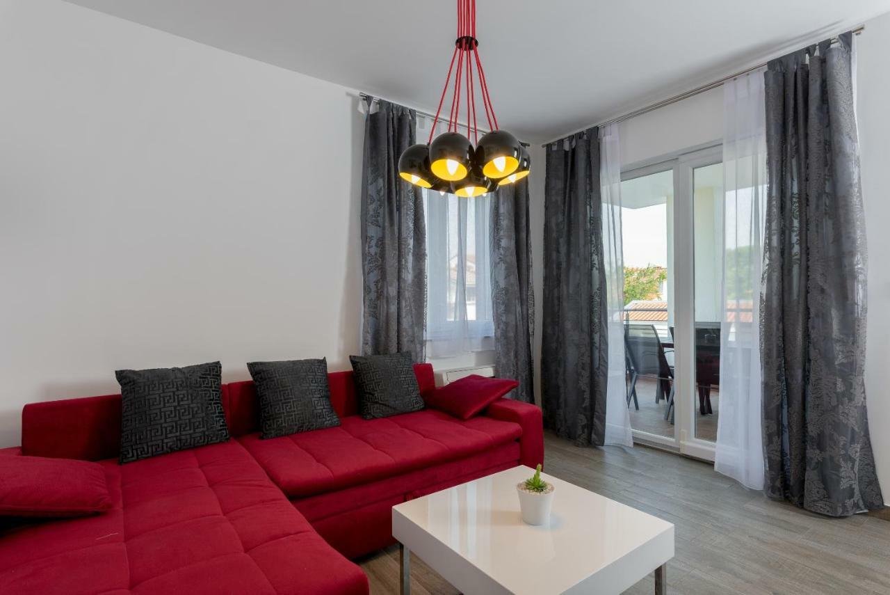 Villa Anja 2Nd Floor Peroj Eksteriør billede