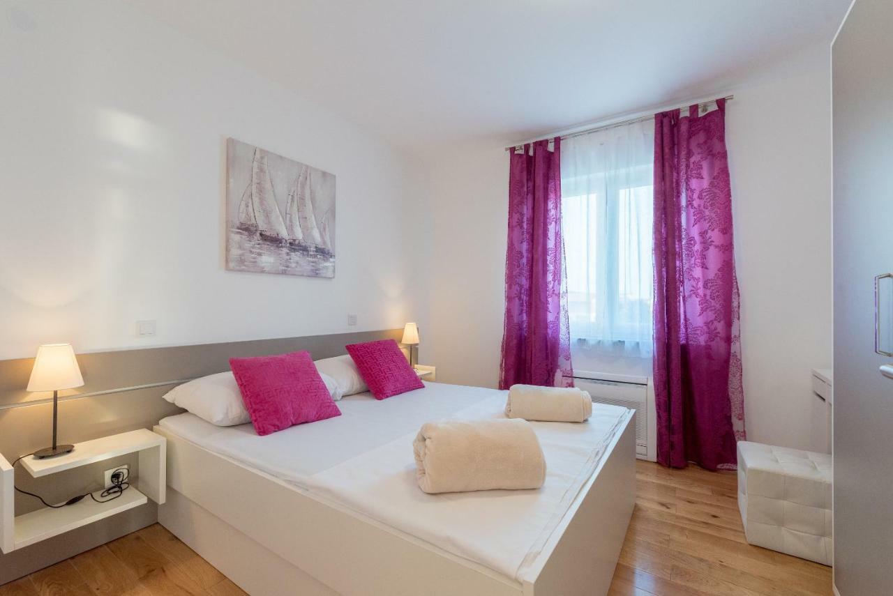 Villa Anja 2Nd Floor Peroj Eksteriør billede